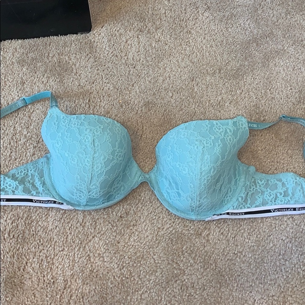 Victoria’s Secret lace bra